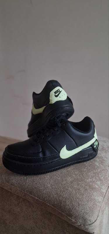 Кожаные кроссовки Nike Air Force 1 Jester XX