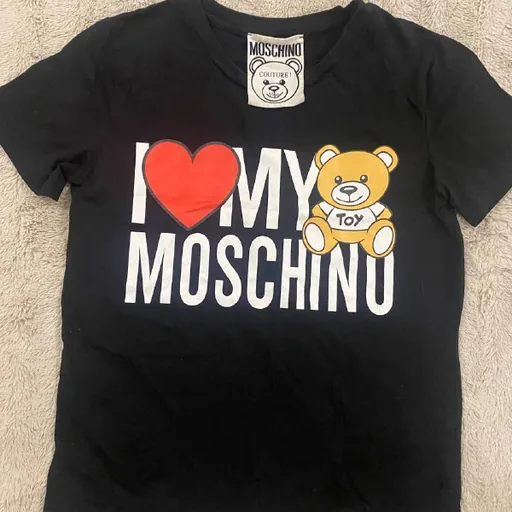 Футболка Moschino