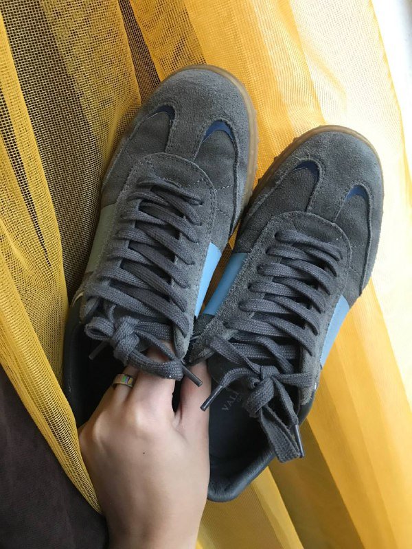 Женские замшевые кеды Valentino размер 38 2