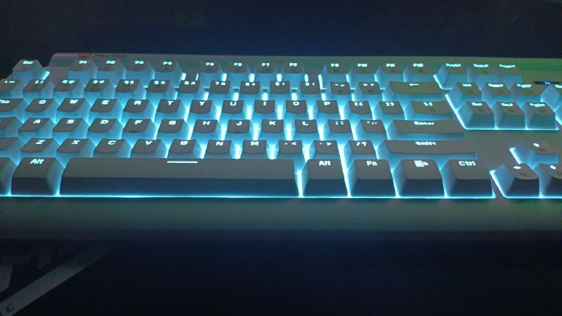 Клавиатура MeeTion механическая на красных свечах