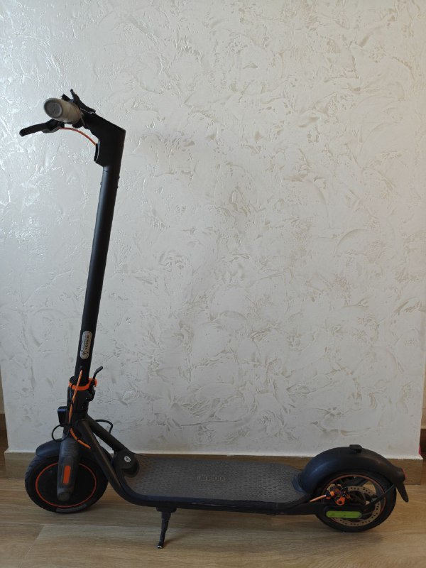 Электросамокат Segway Ninebot F40A