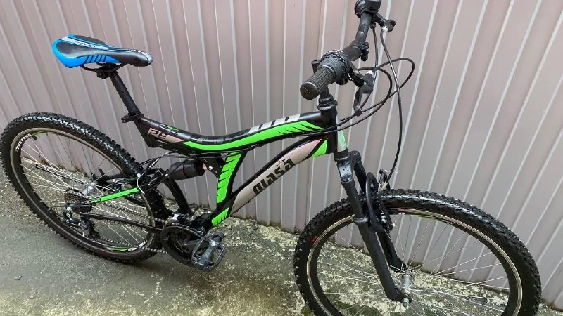 Adult bicycle, 26-inch wheels, 21 speeds 1