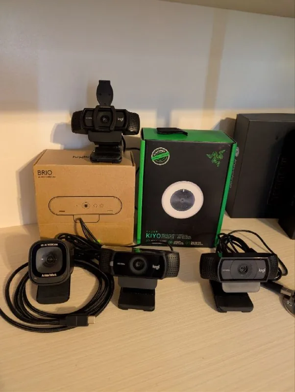 Веб-камеры Logitech, Anker, Razer