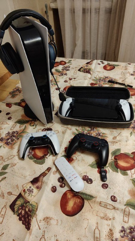 Sony Playstation 5 digital edition, наушники, контроллеры, пульт, Playstation Portal