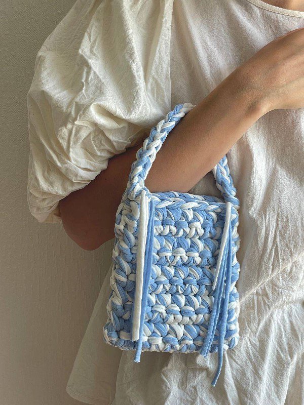 Вязаные стильные сумки для женщин голубая, красная, розовая 6