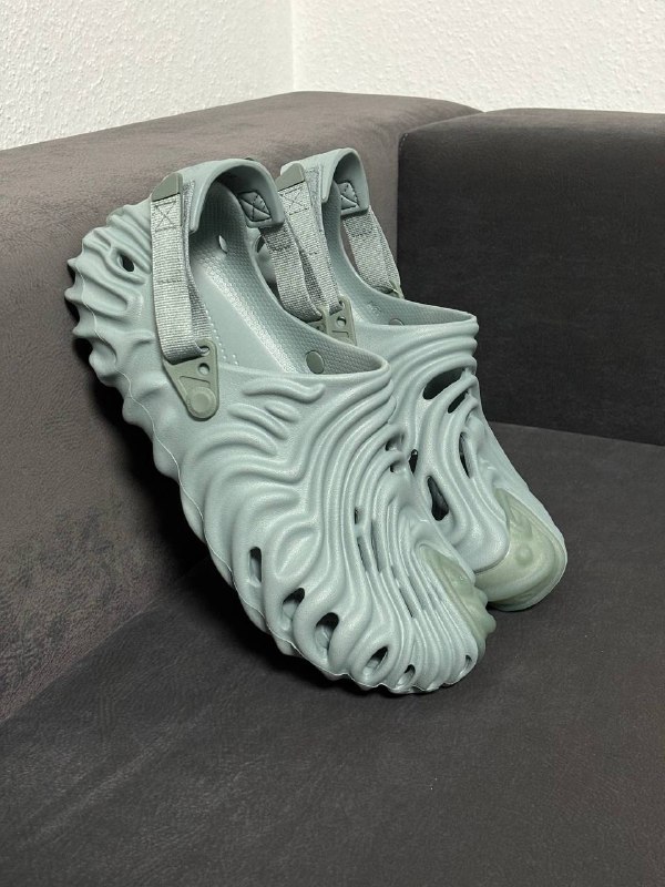 Кроссовки 44.5-45.5 EU, сумки оригинальные 3