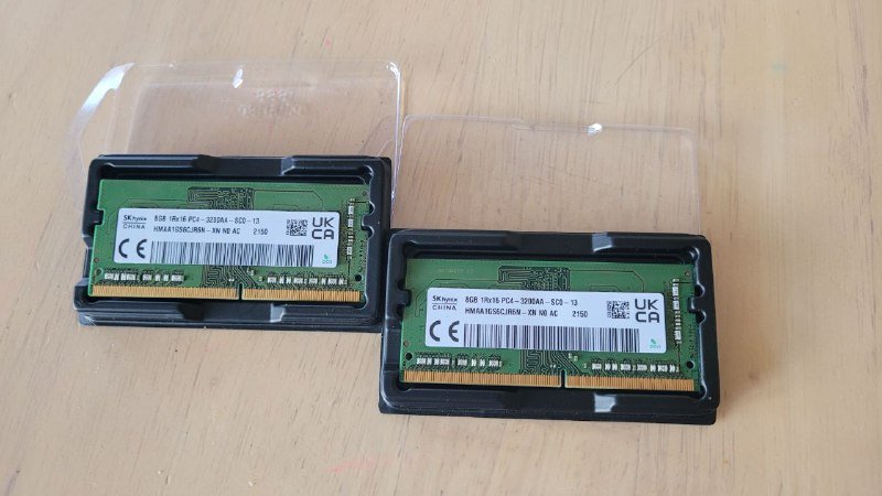 Две оперативки DDR-4 3200 по 8GB 2