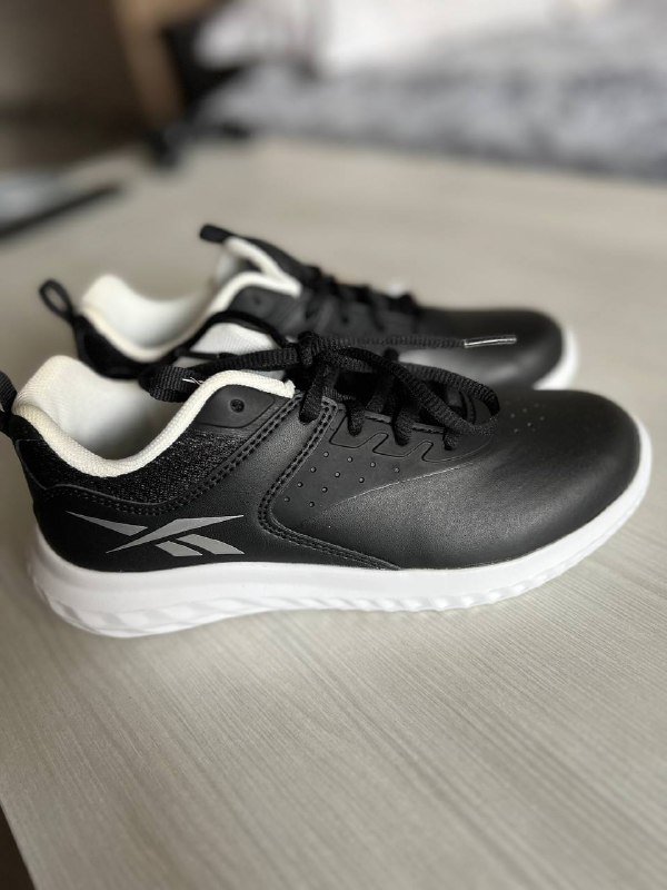 Кроссовки Reebok размер 34 черные 2