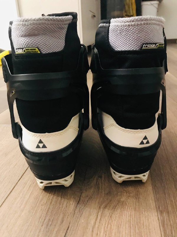 Ботинки лыжные FISCHER для беговых лыж 39р 2