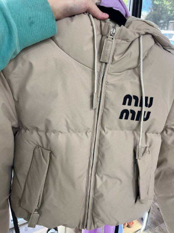 Женская одежда и обувь: платья, пиджаки, туфли, куртки 10