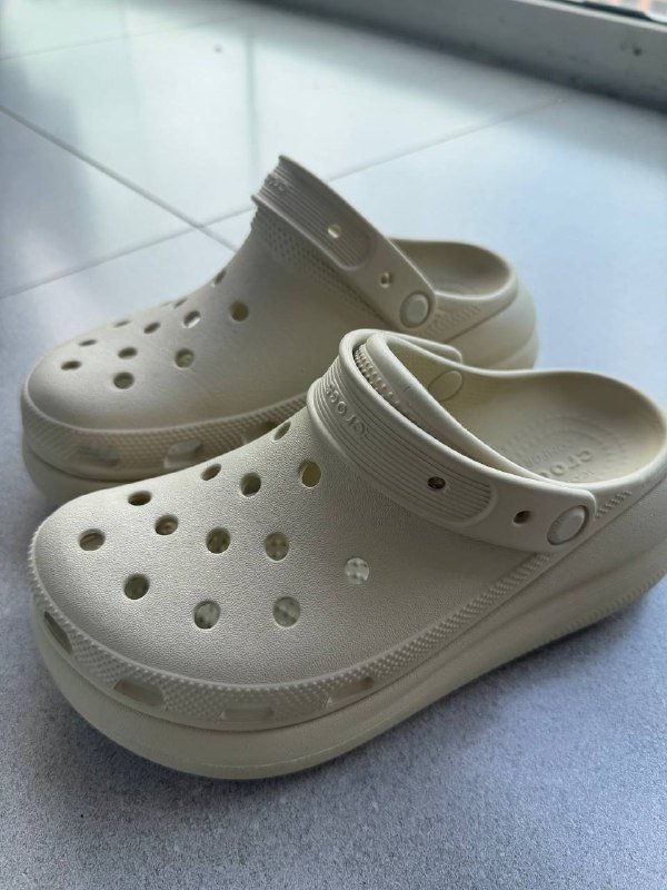 Crocs M5/W7