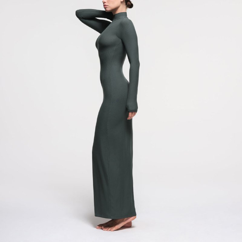 Платье макси SKIMS зеленое размер S 2