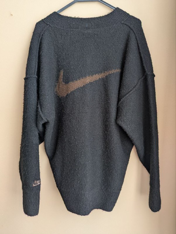 Штаны Gramicci, рубашка Cotton On, свитер Nike, куртки Baracuta, Levi's 6