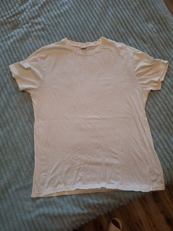 Мужская жилетка, белая футболка, женские горнолыжные штаны 2