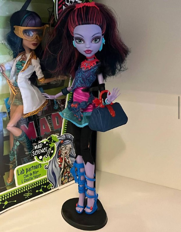 Куколки Monster High, Ever after high, Bratz, shadow high 4
