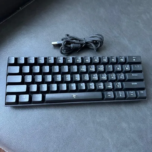 Игровая клавиатура White Shark, мышь FreeWolf X7, патч-корд Cat 5e