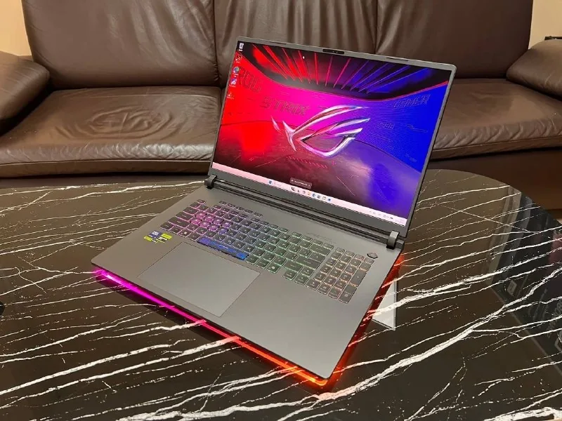 Asus ROG Strix G18 игровой ноутбук 1