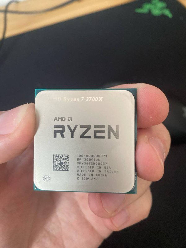 Процессор AMD Ryzen 7 3700X