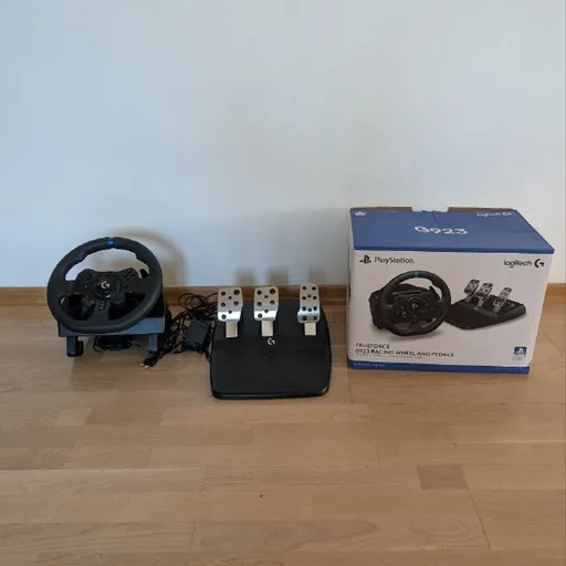 Игровой руль Logitech G923 TrueForce с педалями