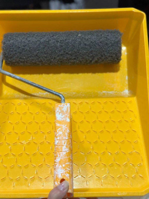 Шпатель, краска, эпоксидная затирка, лента, валик для шпаклевки 4