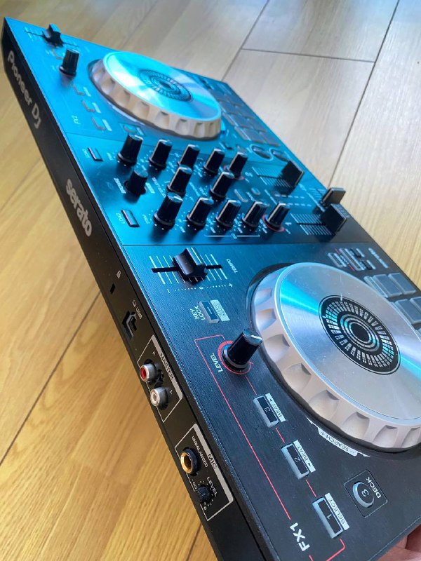Pioneer DDJ-SB3 Controller, cables 3