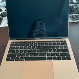 MacBook Air 2018, iPad Pro 10.5 2018 6