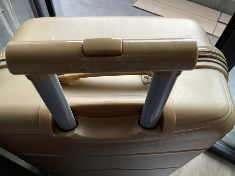 Большой чемодан 4