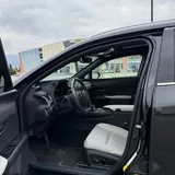 Lexus UX 300h 2024 2