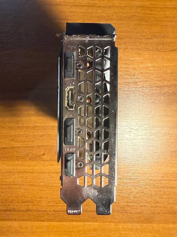 Видеокарты Gigabyte RTX 3060 12GB и 2060 Super 8GB 9