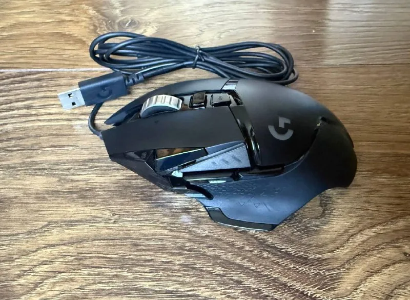 Logitech G502 HERO мышь 1
