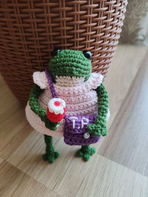 Вязаные сумки, игрушки, шапки, митенки, шарфы 5