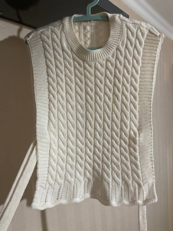 Свитера, жилет, ветровка, платья, шорты женские 3