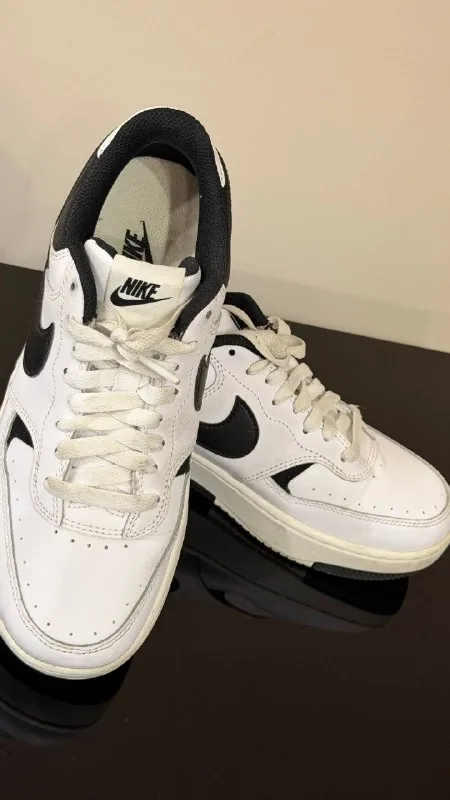 Жіночі кросівки Nike, розмір 38 1