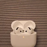 Наушники Apple AirPods 4 с шумоподавлением 2