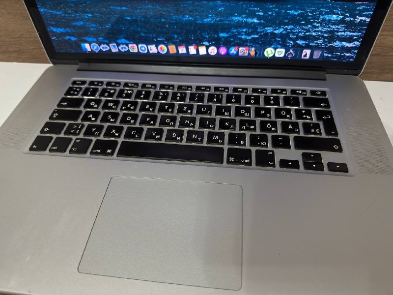 MacBook Pro 15 mid2012 Intel i7 500GB SSD 8GB RAM 8