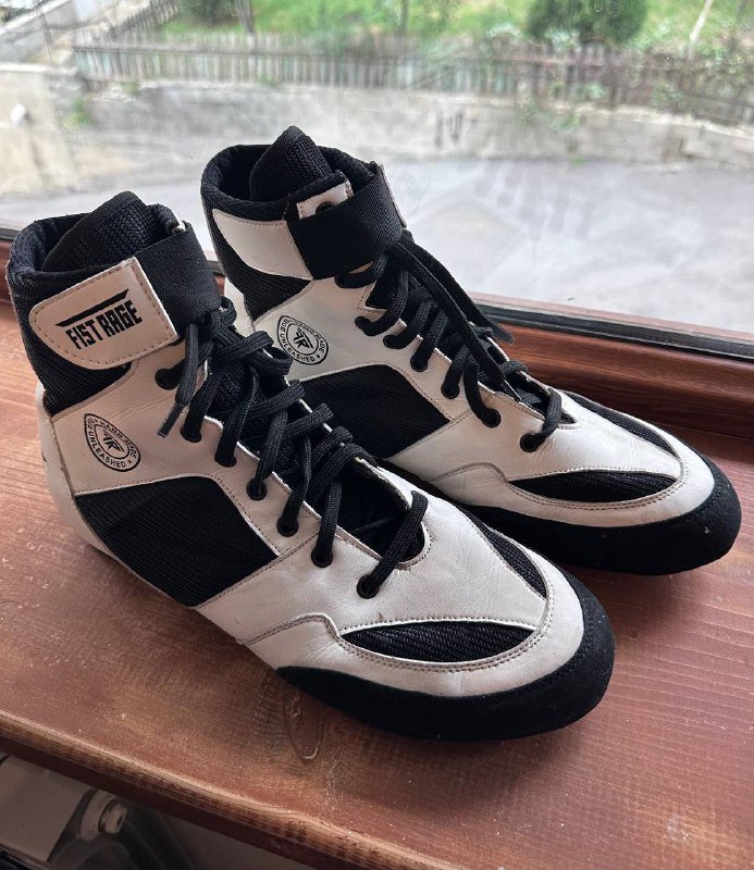 Спортивные кеды размер 40.5, Кожаные кеды размер 43 7