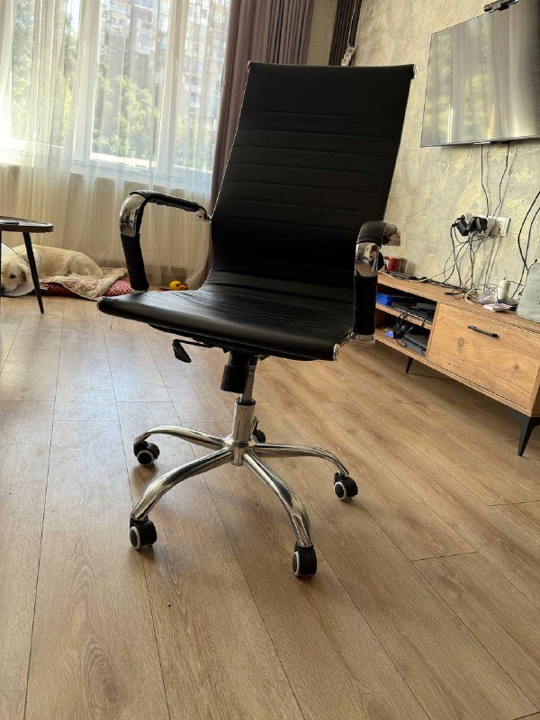Офисное кресло 2