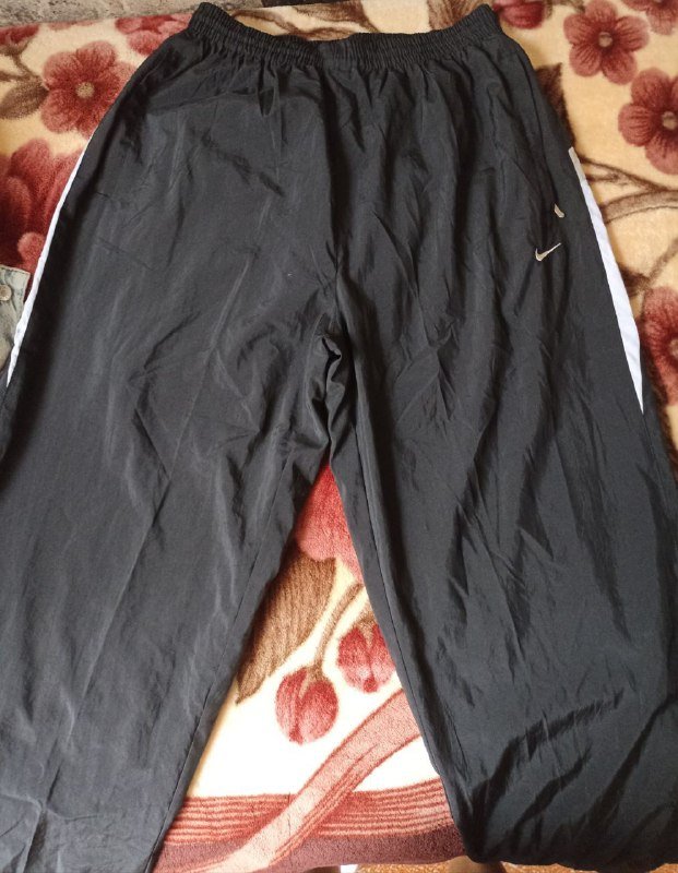 шапки, вязанный жилет, рубашка BENIM, штаны Nike, платье Gulliver, рубашка, блузка 4