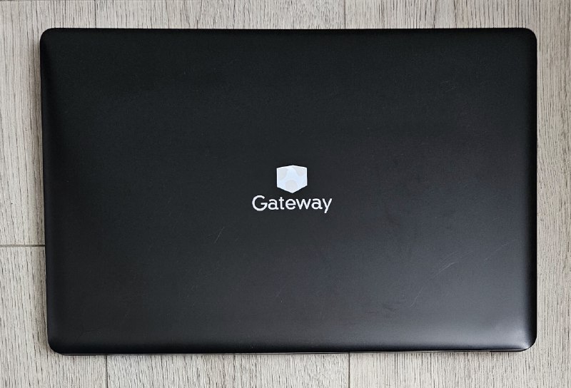 Acer Gateway GWTN156-7BK Laptop 2
