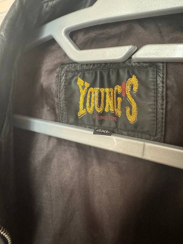 Винтажная кожаная куртка унисекс размер M 3