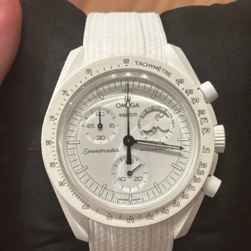 MoonSwatch Mission to Moonphase
