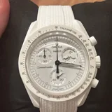 MoonSwatch Mission to Moonphase 1