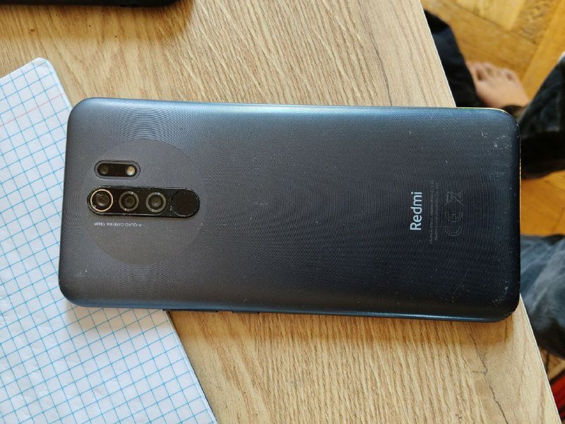 Пять телефонов xiaomi и айфон, настольная игра Seven Wonders 4