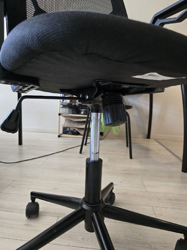 Офисное кресло JYSK ASPERUP 4