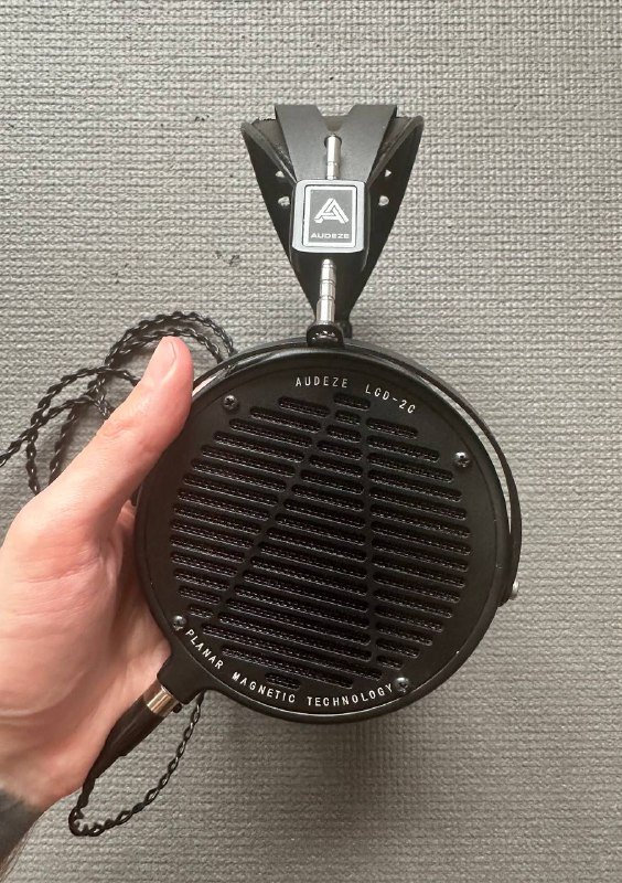 Планарные наушники Audeze LCD-2c
