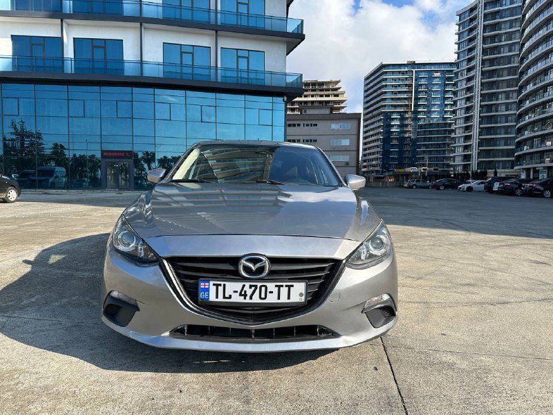 Mazda 3 hatchback 2013 года