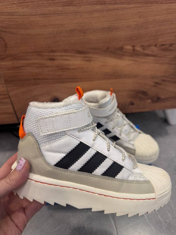 Ботинки adidas 33p