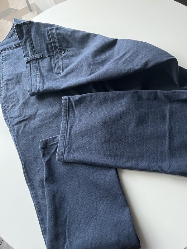 Джинсы Вайкики темно-синие 34 размер