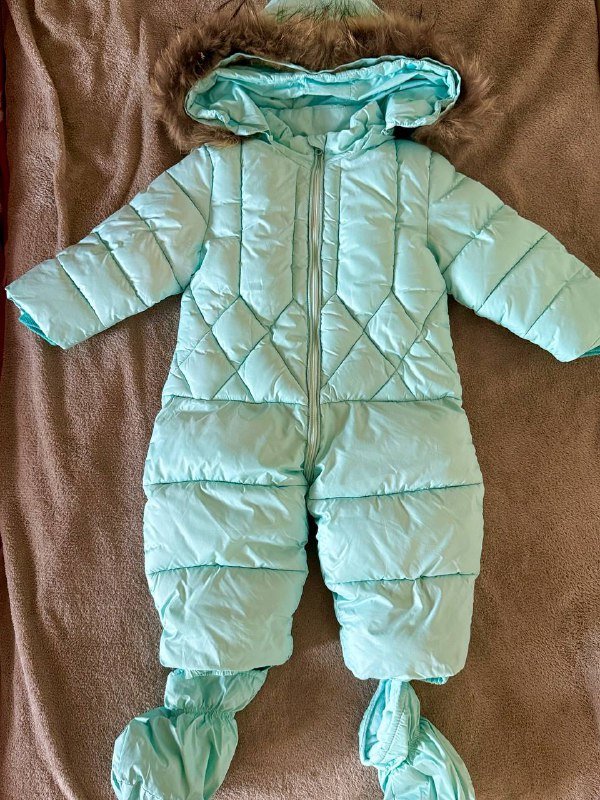 Детский комбинезон на 10 мес - год с варежками и тапочками
