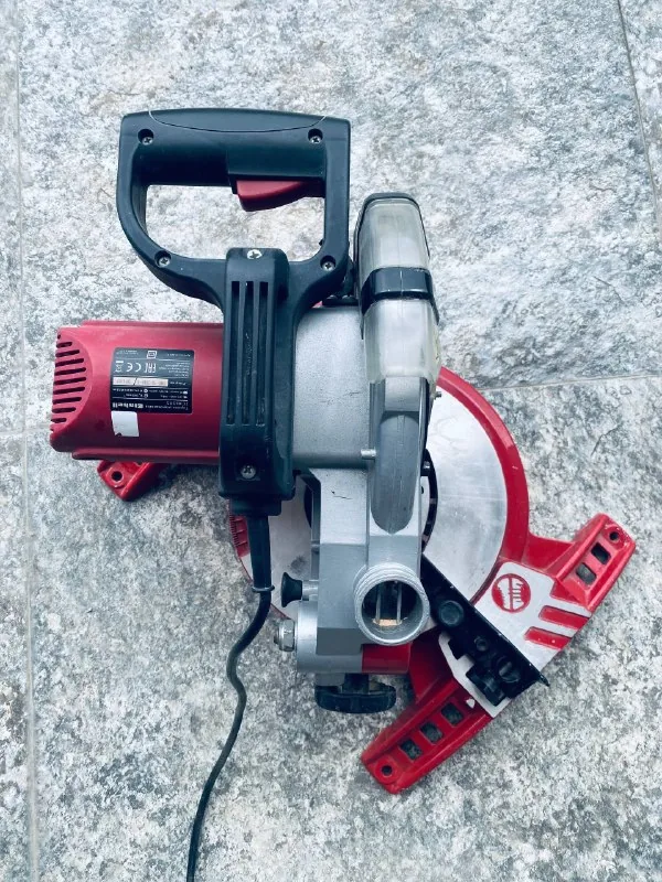 Торцовочная пила Einhell TC-MS 2112 1